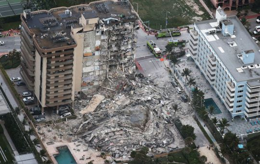 Derrumbe de edificio en Miami-Dade deja hasta el momento cuatro muertos y 159 desaparecidos